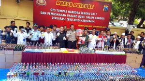 Forpinda Kabupaten Lumajang dan segenap tokoh ulama, tokoh masyarakat, tokoh pemuda se-Kabupaten Lumajang saat Deklarasi Zero Milonarkobaya.