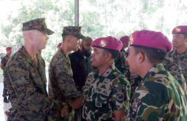 Pembukaan latihan tempur prajurit TNI AL bersama Marinir Amerika.