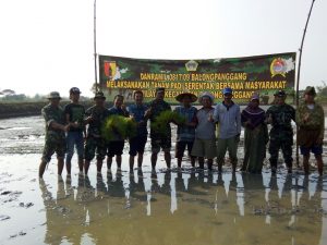 Anggota Koramil 0817/09 Balongpanggang