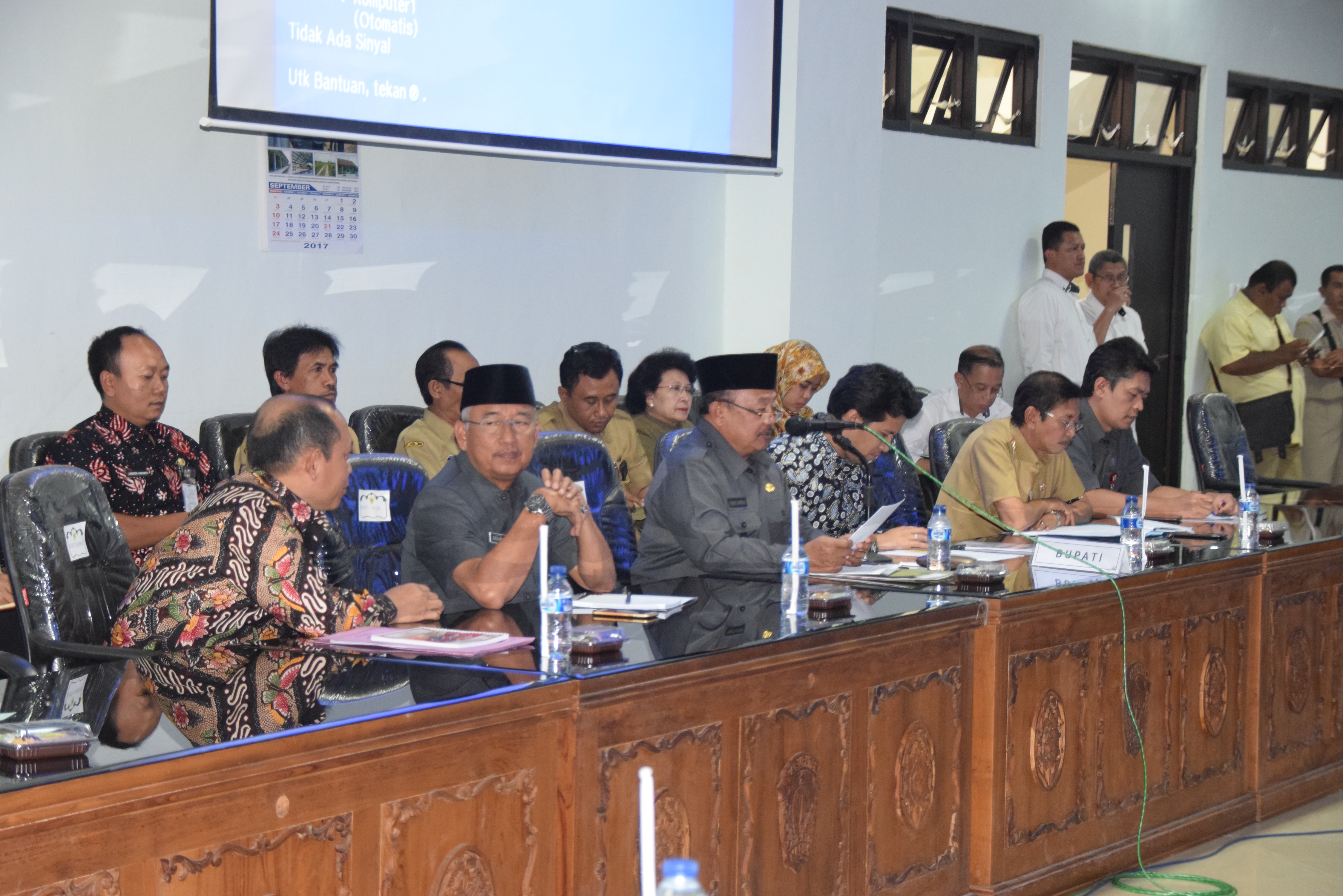 Foto bersama dalam rakor yang diikuti enam Kepala Daerah