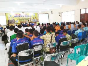 Peserta pelatihan yang terdiri dari kalngan pelajar dan komunitas otomotif