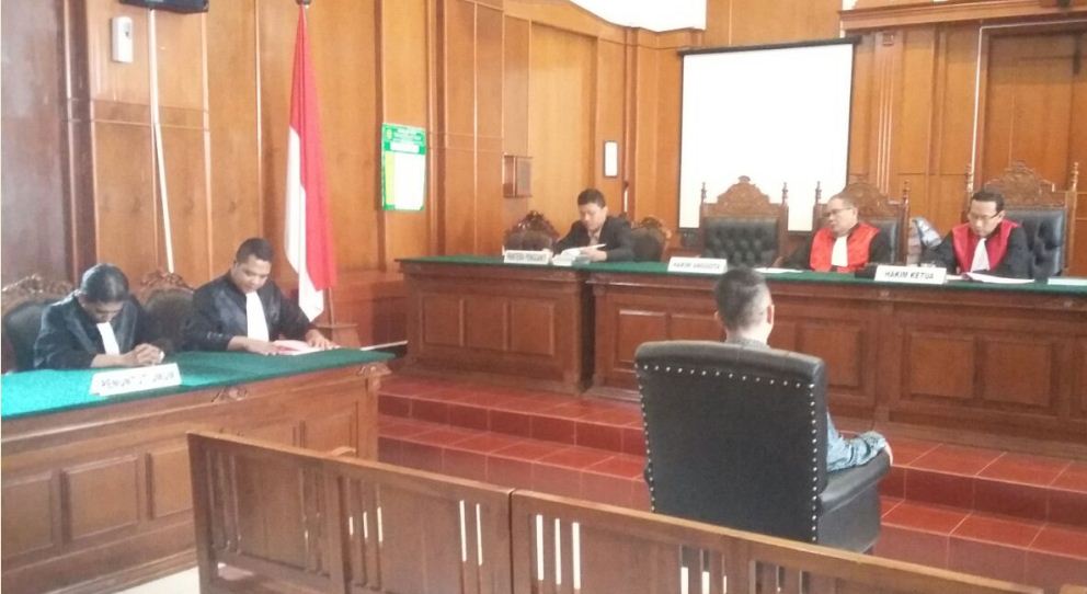 Saat sidang Henry J Gunawan di mulai