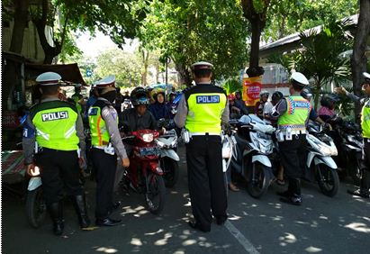 Giat operasi Zebra Semeru 2017 oleh anggota Satlantas Polres Probolinggo kota