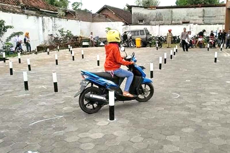 Ujian praktek pembuatan SIM